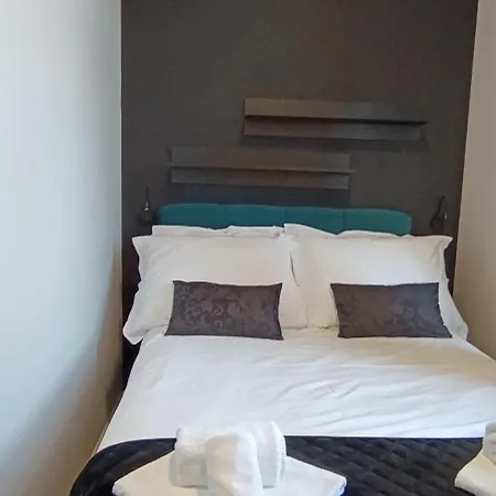 Mandrac With Sea View And Free Parking Lägenhet *