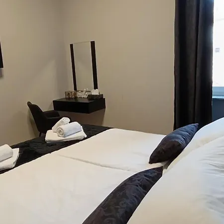 Mandrac With Sea View And Free Parking דירה