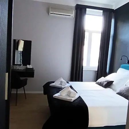 Mandrac With Sea View And Free Parking Abbazia
