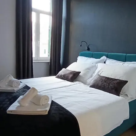 Mandrac S Pogledom Na Apartment