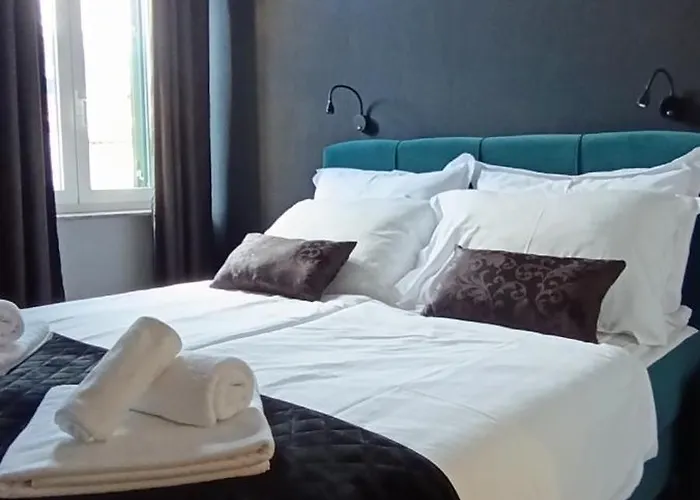 Mandrac With Sea View And Free Parking אופטיה