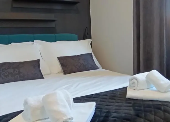 아파트 Mandrac With Sea View And Free Parking *