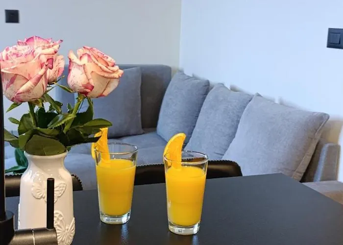 Mandrac With Sea View And Free Parking דירה *