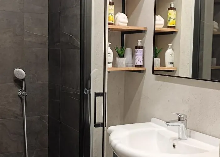 Mandrac With Sea View And Free Parking דירה אופטיה