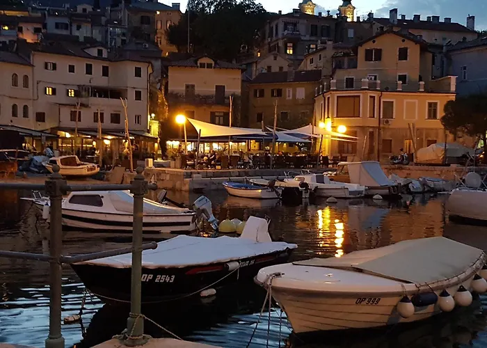 דירה Mandrac With Sea View And Free Parking